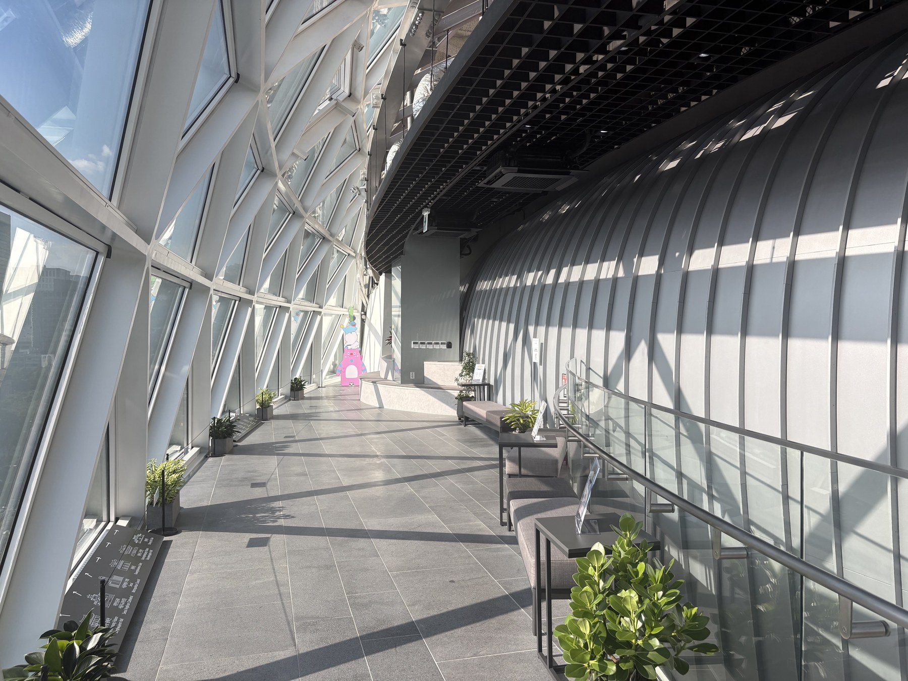 서울시, 시청 하늘전망대 금·토 야간 개방해 서울 야경 선보여