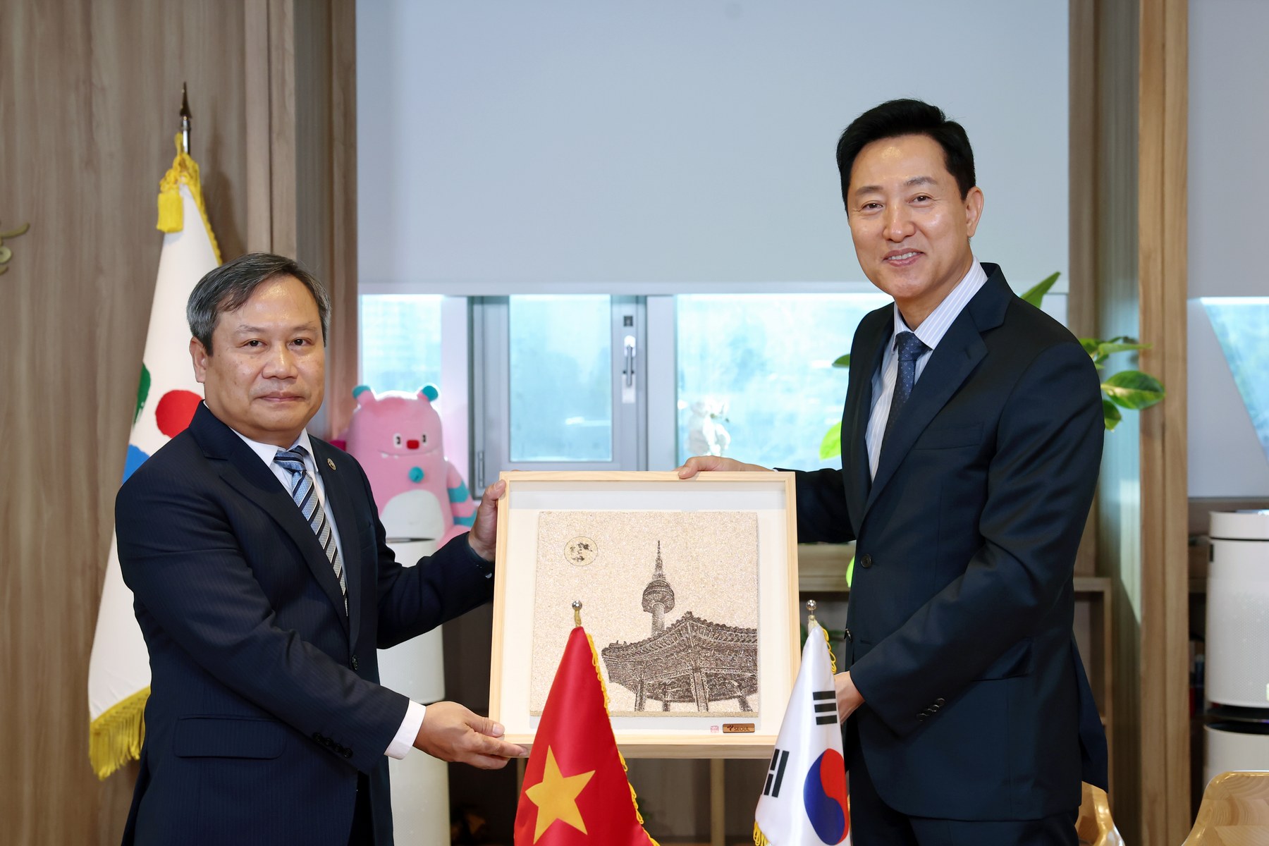 서울시, 오세훈 시장 하노이 인민위원장 면담해 친선결연 30주년 협력 강화