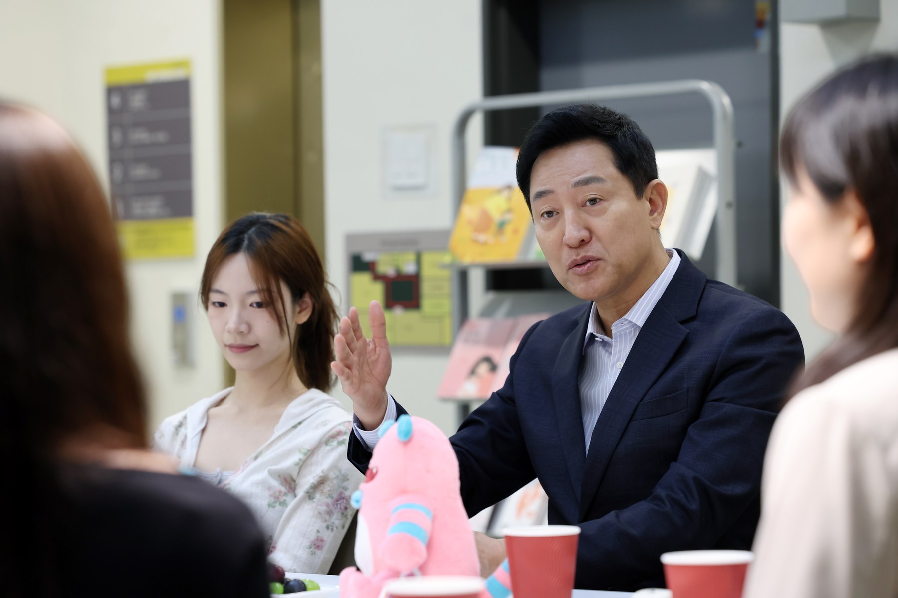 오세훈 서울시장, 서대문구 한부모가족 복지시설 애란원 방문해 명절 인사