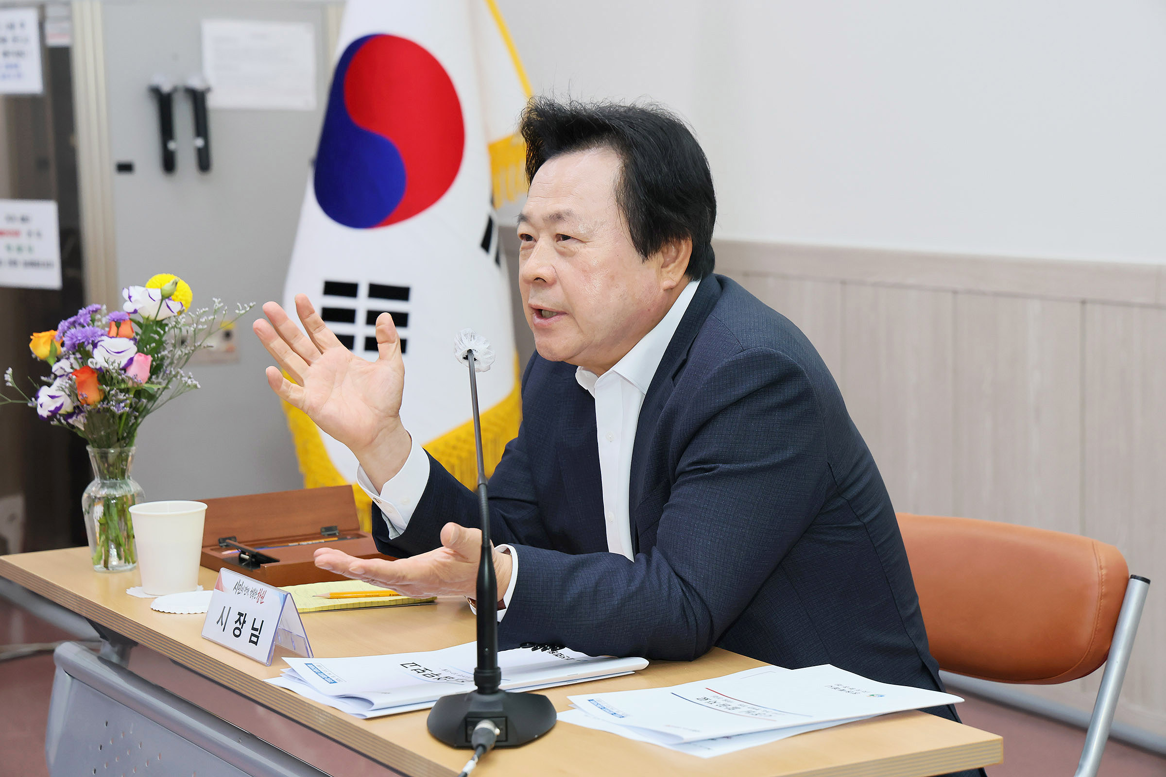 강기윤 창원특례시장, 5개 구청 돌며 ‘읍면동 현장 공무원’ 기(氣) 살렸다