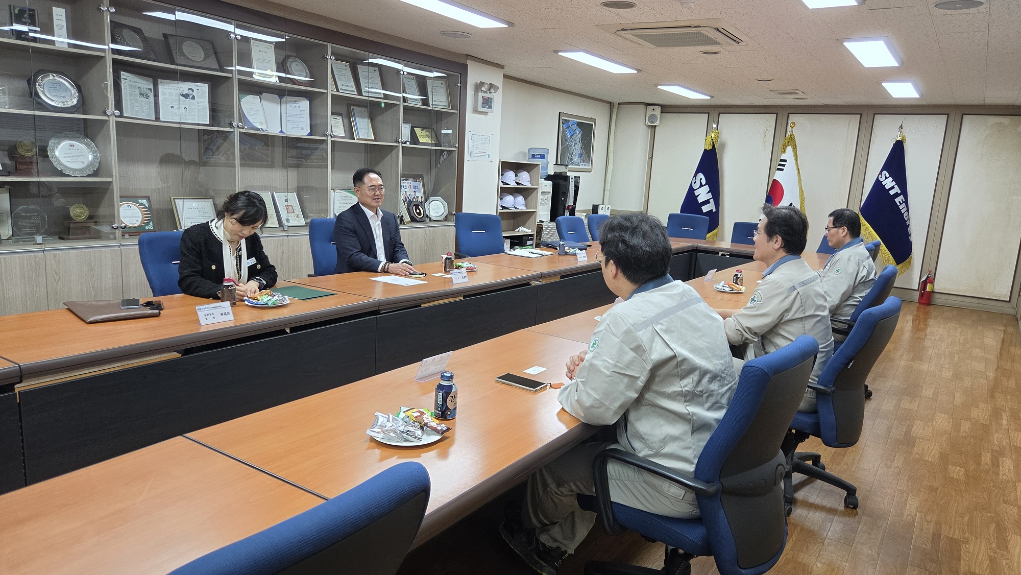 창원특례시 해양항만수산국,‘1직원+1사전담제’ 담당기업 현장 방문