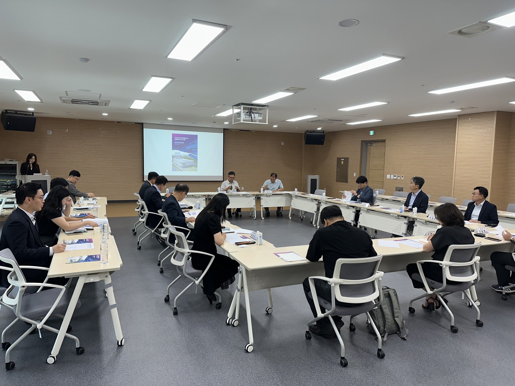 충남컨벤션센터 성공 개관 위해 관·산·연 머리 맞대