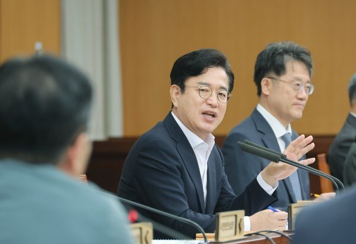 "민선9기 8조 8489억 원 상당, 77개 공약 실천 계획 집중 점검”