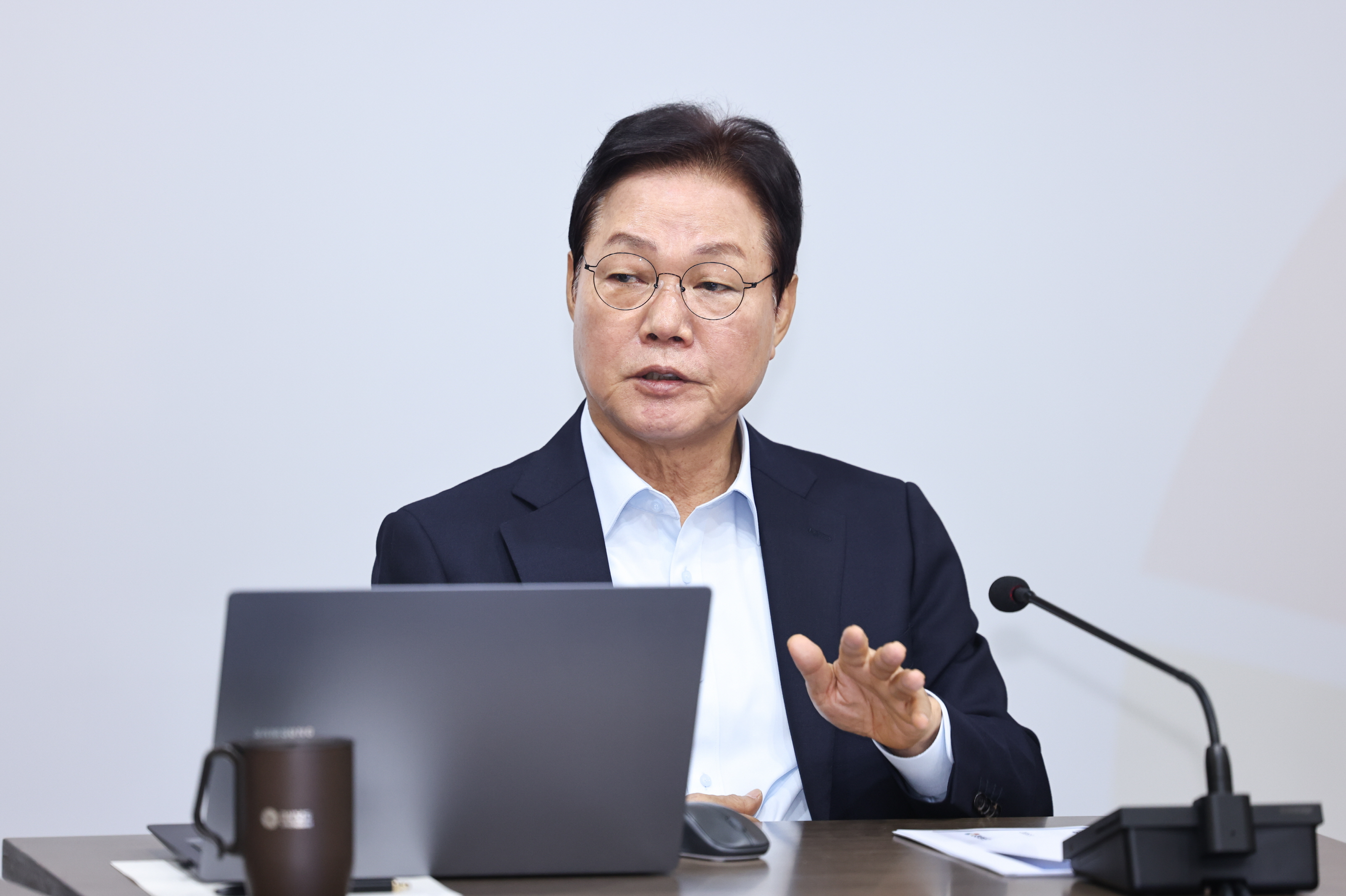 박완수 지사, 피지컬AI·조선 소부장·북극항로 대응 주문… “통합항만공사는 진해신항 중심으로”