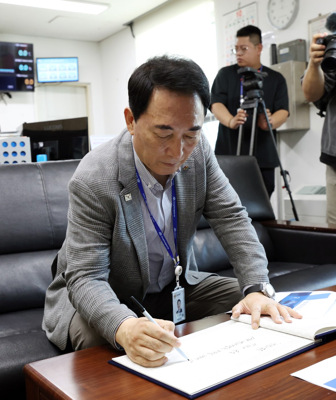 ‘서해의 독도’ 찾고 섬비엔날레 점검