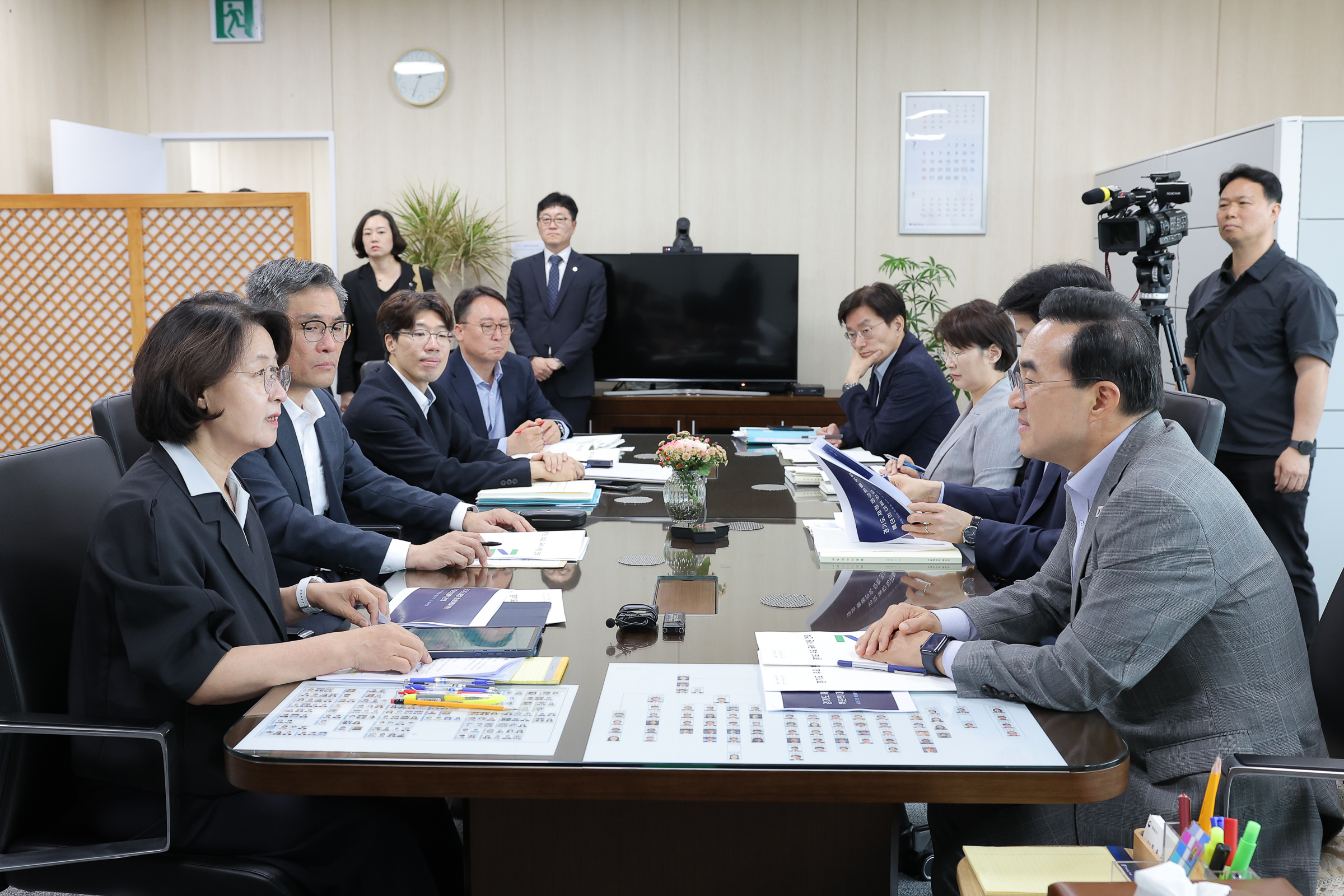 추미애 지사, 박홍근 기획예산처 장관 만나 재정위기 극복 위한 협조, 경기남부광역철도 국가철도망 반영 요청